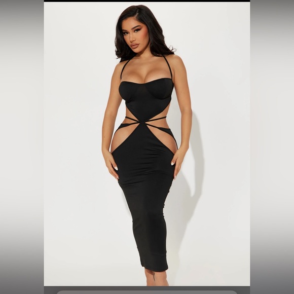 Fashion Nova Dresses & Skirts - NWT fashion Nova dress 🖤